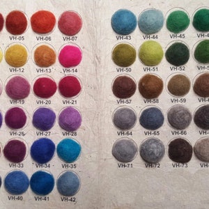 Scegli il tuo colore. Pompon in feltro da 2 cm. Pompon in lana Ghirlanda per la cameretta dei bambini Decorazione 100% lana - Fai da te