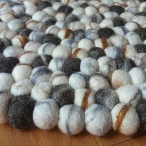 Round Felted Stone Rug, pom pom, Scandinavian rug . Pebble wool Nursery / Living Room Rug .100 % wool Nepal Rug (Free Shipping)