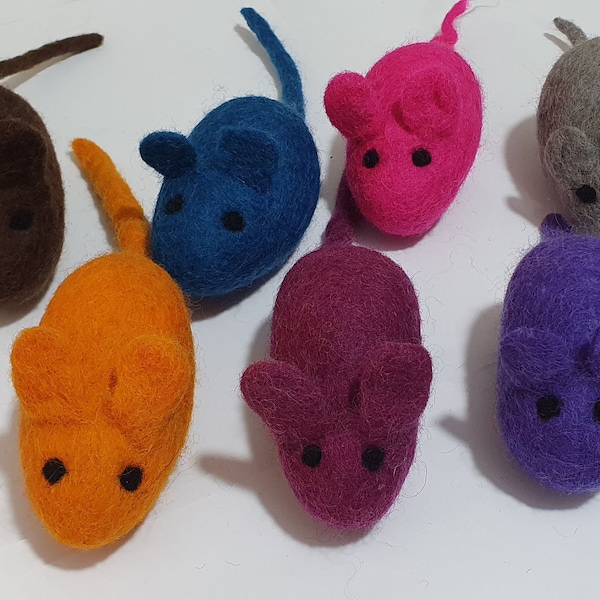 Handmade Felted Wool Mouse Cat Toy: Non-Toxic, Biodegradable