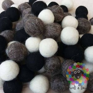 2 cm Filz Bommeln. Wolle Bommel Kinderzimmer Dekoration 100 % Wolle - DIY Basteln