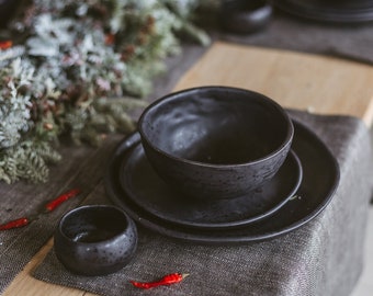 Ceramic Dish set, Stoneware Dinnerware Set, Housewares Set of 4 Pieces, Black Pottery Crockery Tableware