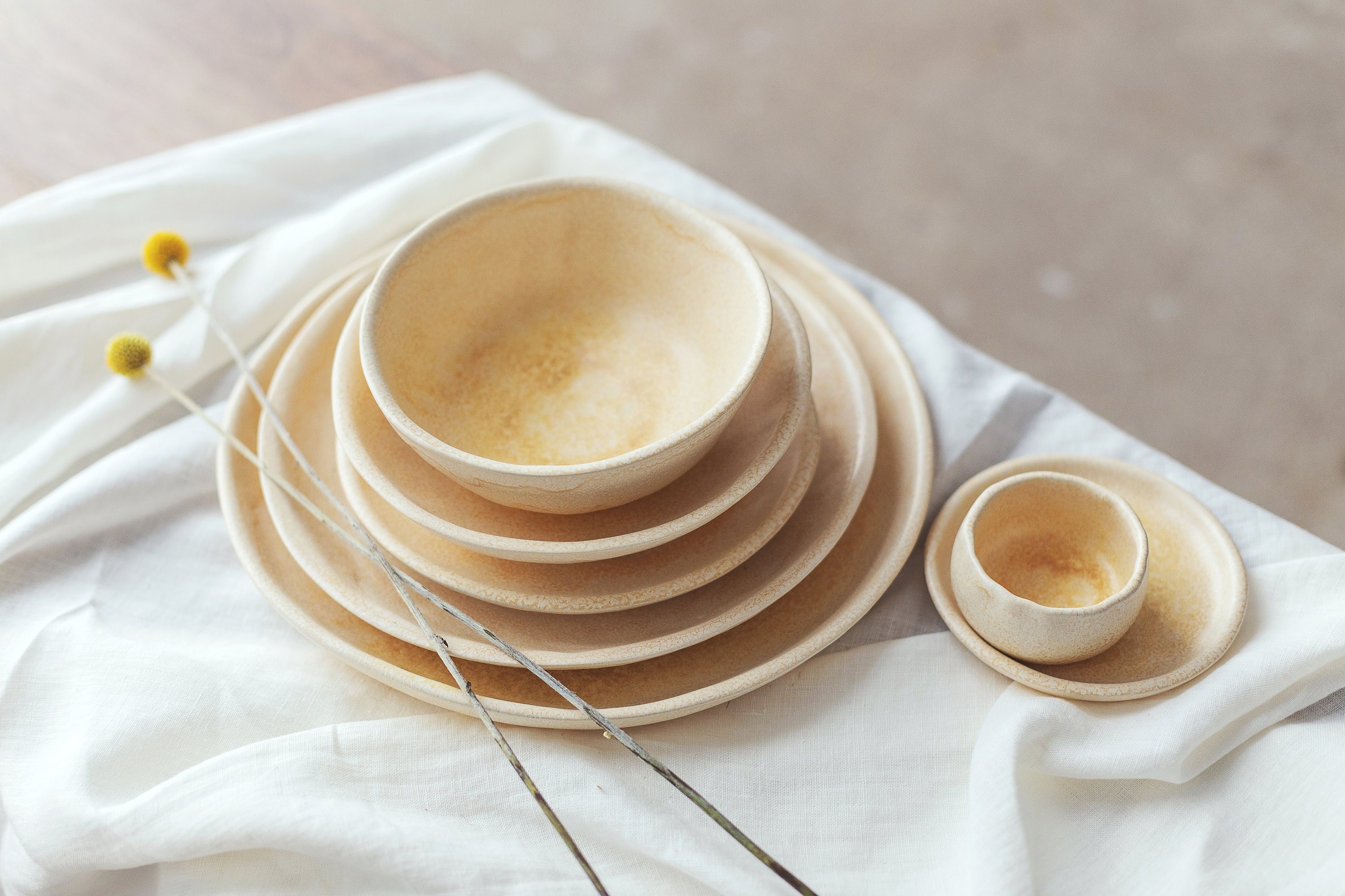 Round Dish Serving Bowl 23 cm X 6 cm Spanish Handmade Ceramic Pottery