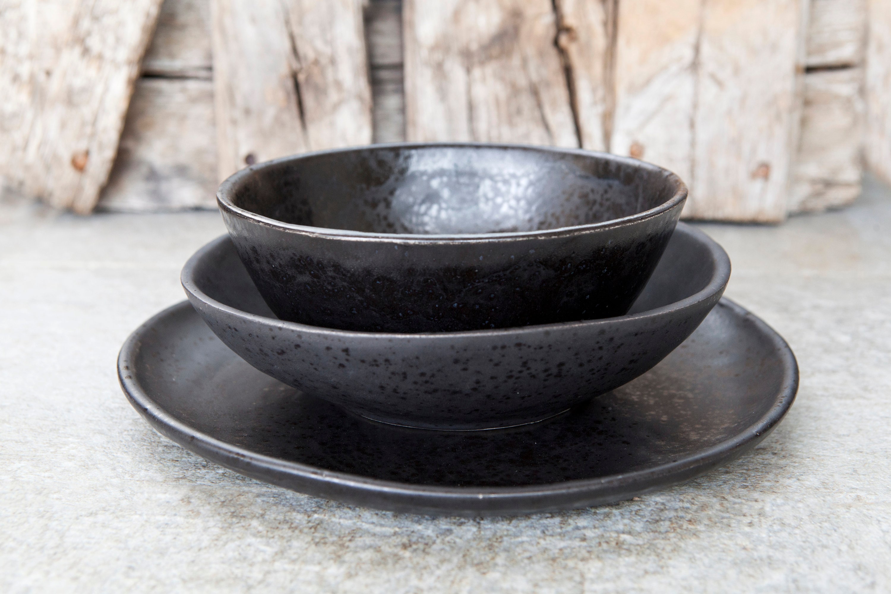Black hot sale ceramic dishes