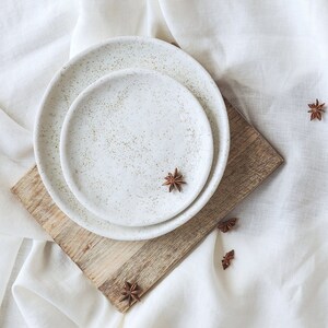 speckled white pottery plate set,   lunch plate dessert plate, Handmade ceramic dinner plate,  Side plate  Dinnerware  Stoneware Urban Jungle home dishes