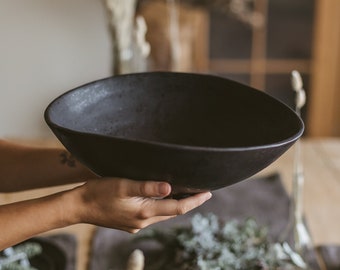Cerámica de frutero negro, Tazón de centro de mesa de cerámica grande, Plato navideño decorativo poco profundo con patas, Regalos de jubilación de maestros para mujeres