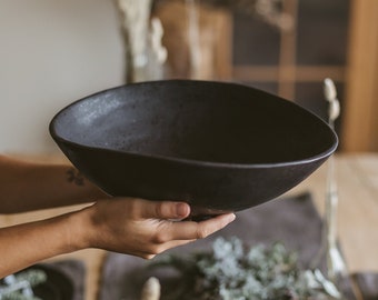 Black fruit bowl ceramic, Large pottery centerpiece bowl, Shallow decorative Christmas dish with legs, Teacher retirement gifts for women