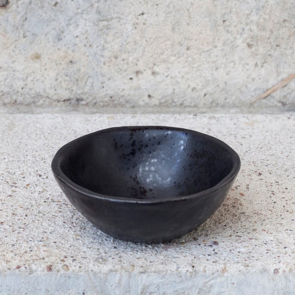 Black ceramic bowl, Mini ikebana bowls to hold the flowers up, One bite plates, Shallow dip bowl, Dipping bowl, Small stoneware rice bowl