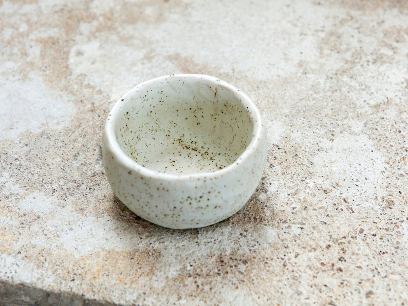 Custom Made Mini Bowl, Handmade pottery Mini Bowl, Sauce Dish, Stoneware Dinnerware Pinch Bowl, Spice Dish, Small Serving Bowl, Condiment Dish, Mother's Day Gift,  Spring Gift,