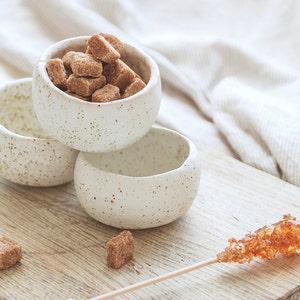 Small bowl, Mini ceramic prep bowl, Salt pinch bowl, Modern rings holder, Stoneware white pot, One bite plate, Special gift for food blogger