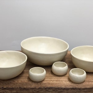 off white small rice bowls, pottery fruit bowl, ceramic mixing bowls set, handmade pasta bowls, ramen soup bowl, stoneware cereal bowl