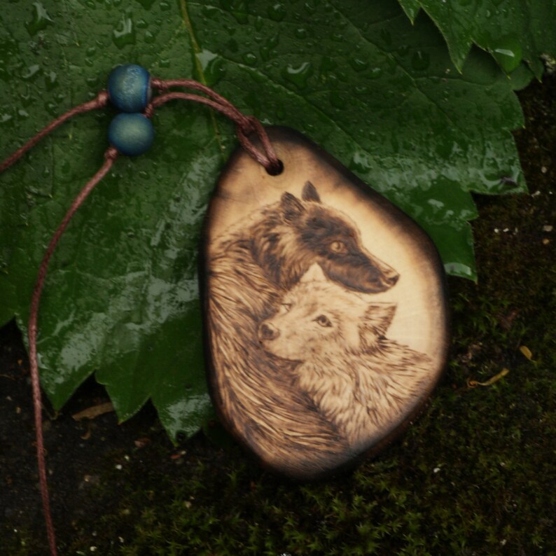 Personalisierte seine und ihre Halsketten Holz verbrannt Tier | Etsy