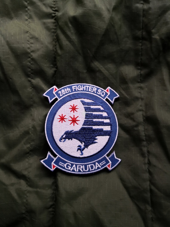 エースコンバット6 解放の炎にインスパイアされた、ガルーダチーム