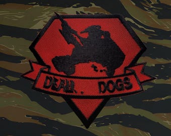 Inspiré de Metal Gear Survive - DEAD DOGS, patch pour le moral militaire