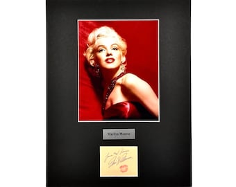 FALL SALE. Large vintage Marilyn Monroe  Autographed Signed Display Art photograph photo artwork poster print Hollywood. Discounted 10.00