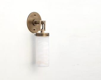 Aplique de pared de latón con pantalla de alabastro, lámpara moderna de latón, aplique de pared, aplique minimalista, homologado por UL n.º 0823.