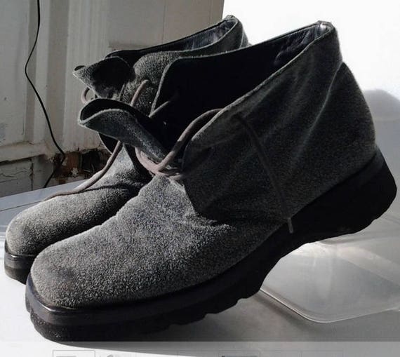 ladies black boots size 6