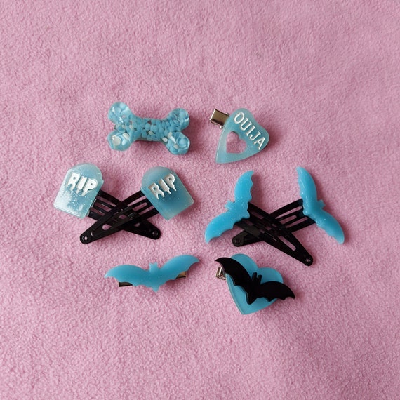 Pastel goth deals accessories