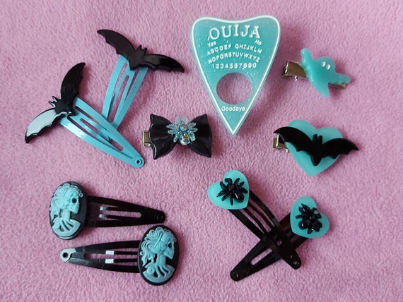 Pastel goth deals accessories