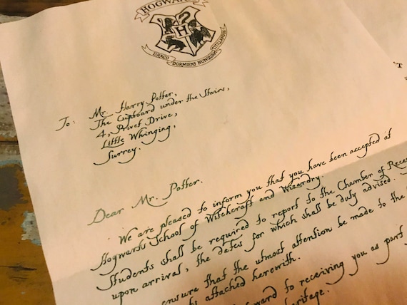 Harry Potter: Hogwarts Acceptance Letter Stationery Set - Book