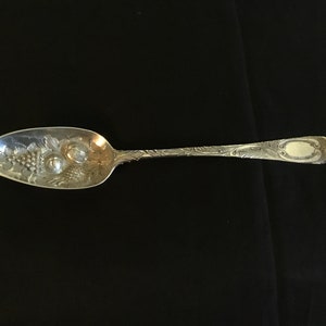 English Victorian Sterling Berry Spoon London Hallmark 1841 not able to identify the maker’s mark L 8.38‘’ W 1.5’’
