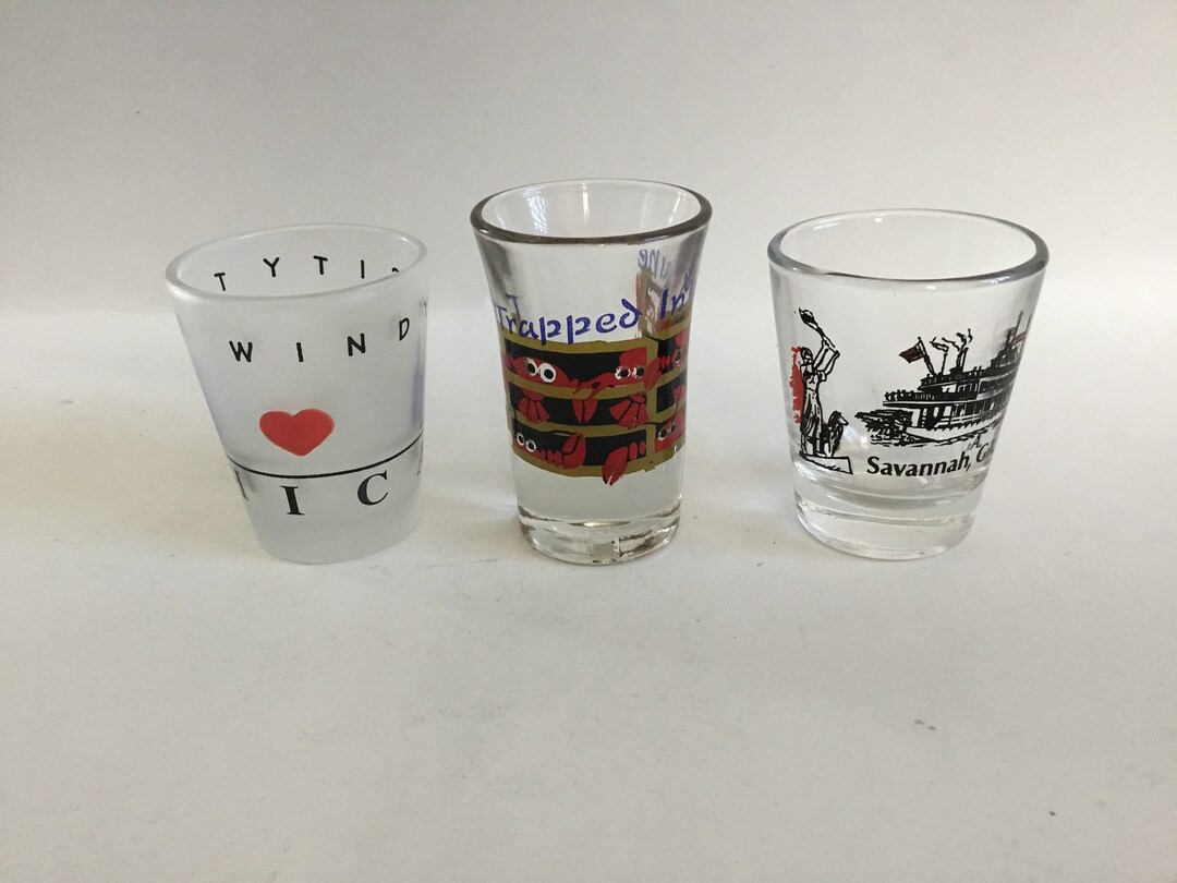 Set of 3 Vintage Souvenir Shot Glasses Windy City Etsy
