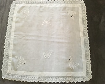 Lovely C1930’s Square Vintage White Linen Embroidered Table Cloth With Butterfly Design And Handmade Lace