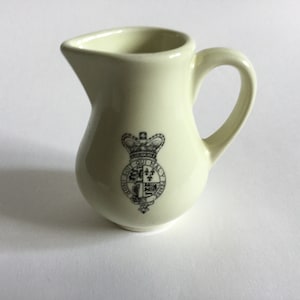 Vintage Off White Creamer/Jug/Pitcher By Homer Laughlin Co. USA  H 3.75”