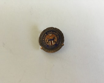 Vintage Lapel Pin - Etsy