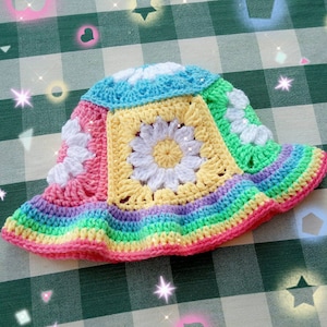 Pastel Rainbow Daisy Bucket Hat | Crochet Bucket Bonnet | Flower Hat | Clowncore | Babycore | Cottagecore | Kidcore | BabyGirl Aesthetic