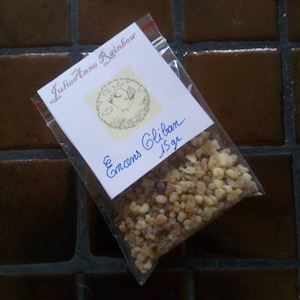 Resinous incense &#39;Oliban&#39;