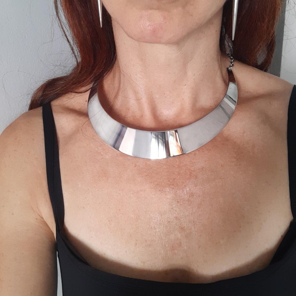 Collier ras de cou rigide, Collier minimaliste en Acier inoxydable, Idée cadeau bijoux, bijoux uniques pour femme