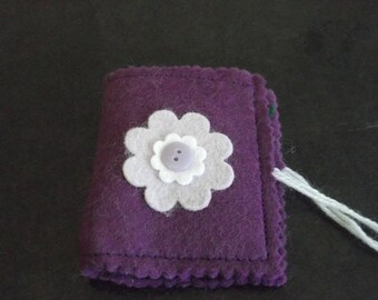 Purple flower needle case, pin case, flower needle case, felt needlecase, small needle case, traval needlecase.
