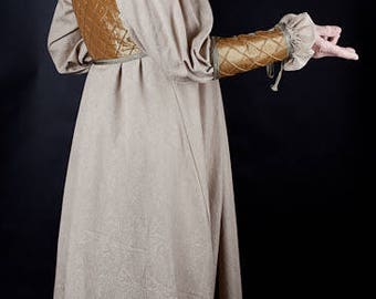 Dress for medieval parties, a themed wedding or other circumstances.