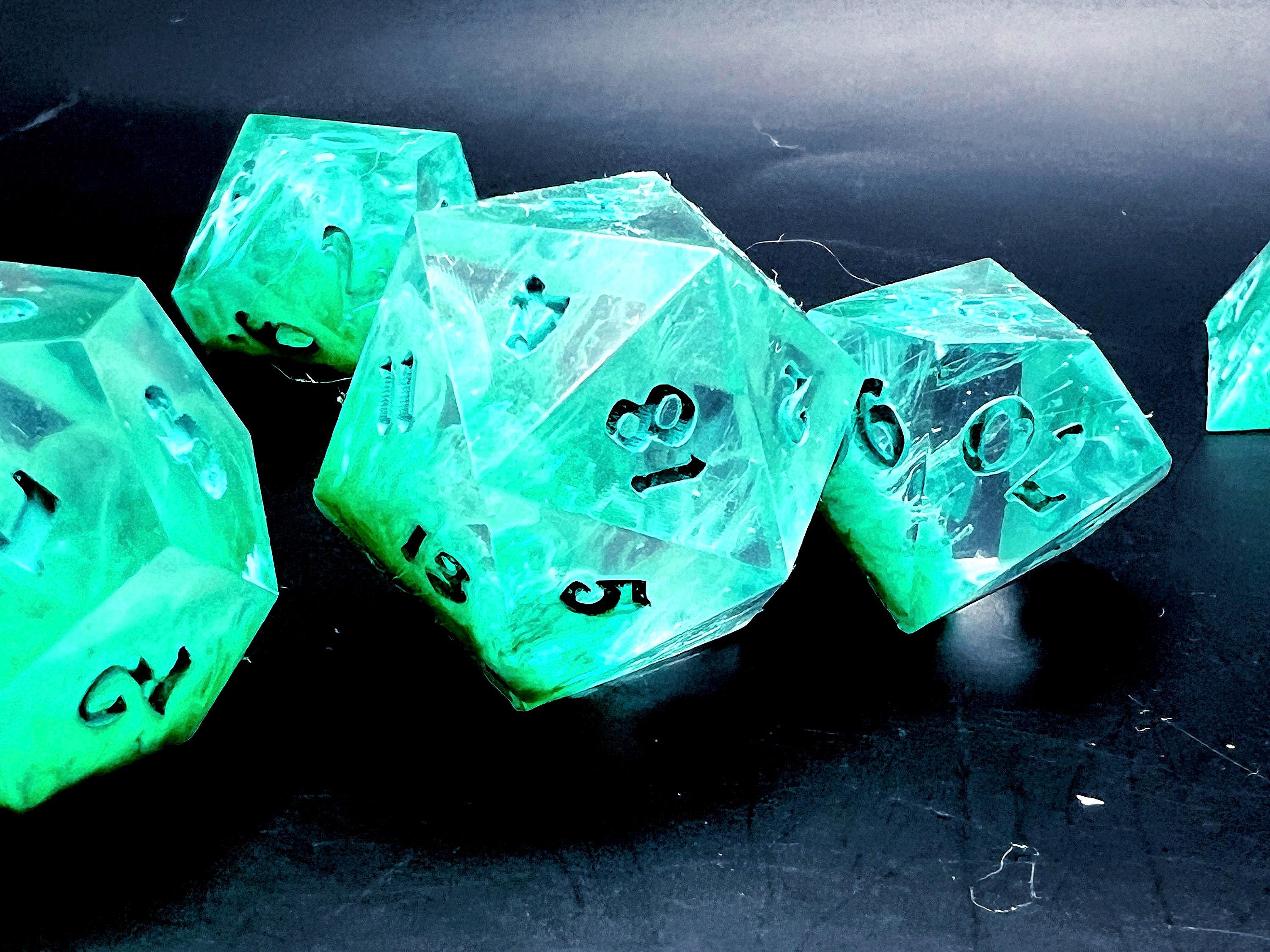 Cerulean seas - 8 piece dice set