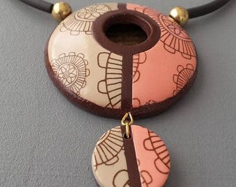 Choker pink, Brown and beige patterned