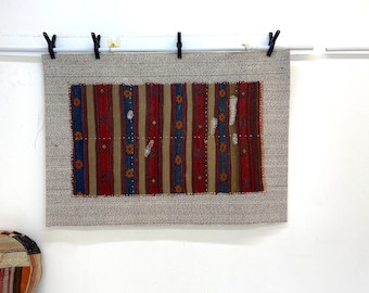 Vintage Wall Hanging Rug: Weaving Tapestry (3’4x4’5 ft)