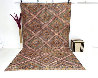 Vintage Handmade Wool Rug, Boho Tribal Diamond Carpet (6'8"x10'8")