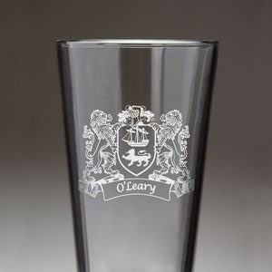 O&#39;Leary Irish Coat of Arms Lions Pint Glasses (Sand Etched)