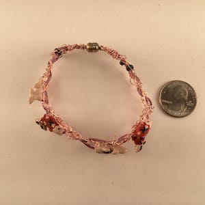 Pink wire bracelet with fish image 3