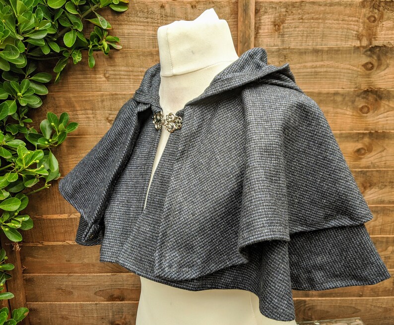 LARP Hood Mantle Layered Capelet Cowl with Clasp Fastening / Etsy