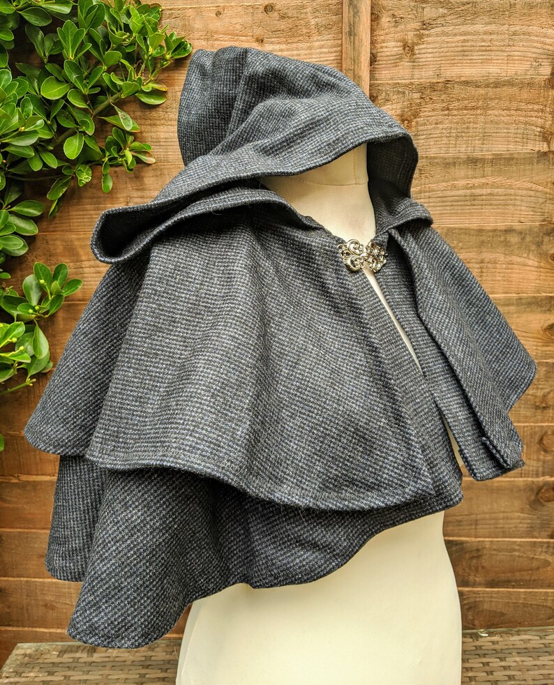 LARP Hood Mantle Layered Capelet Cowl with Clasp Fastening / Etsy