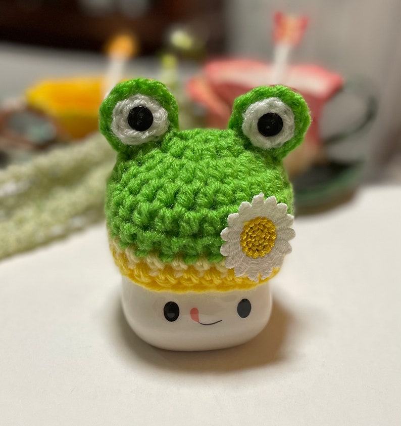 Yellow Striped Daisy Frog Crochet Mug Hat image 1