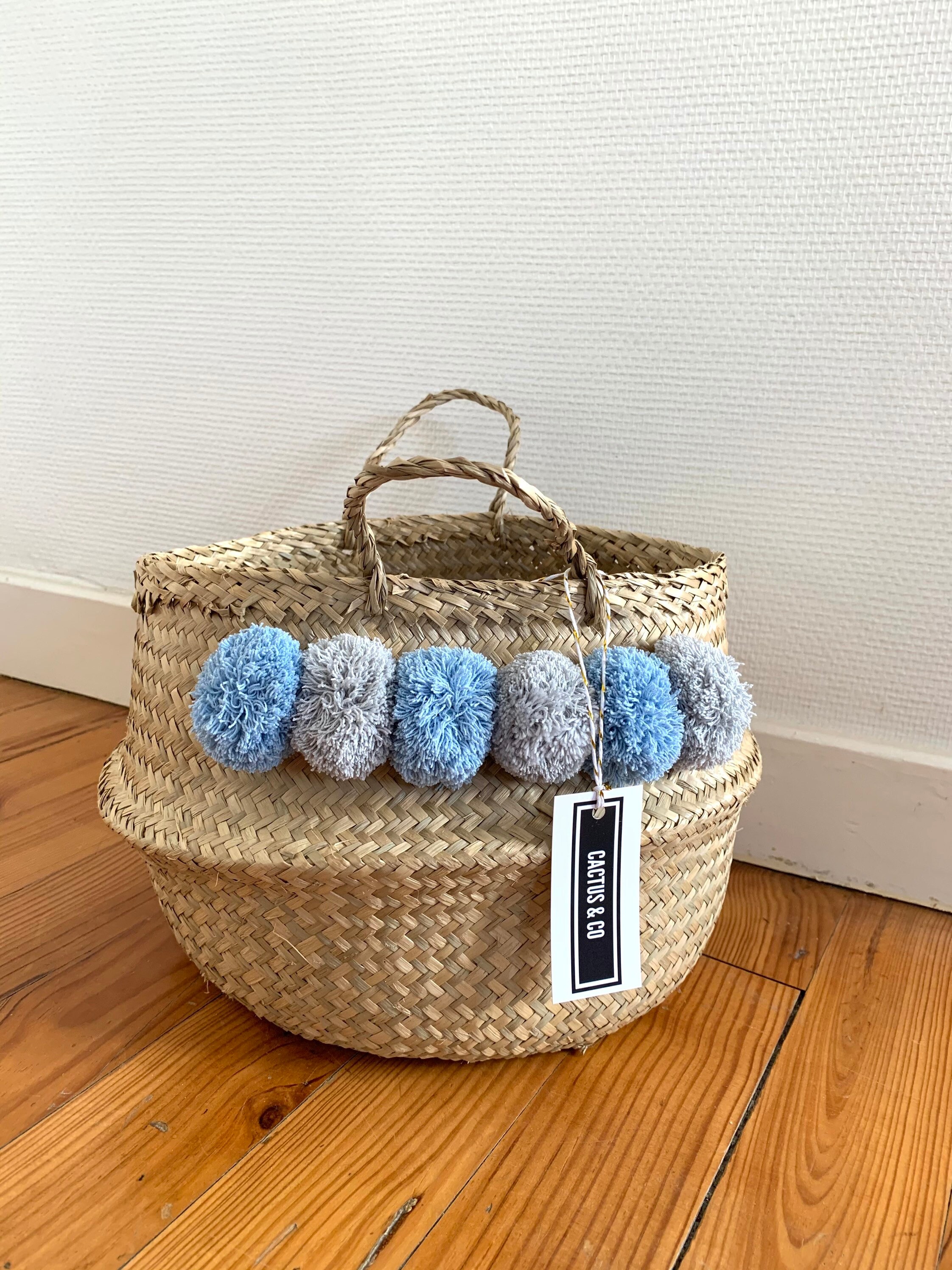 Panier de Rangement avec Pompons