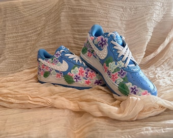 Hand-Painted Hydrangea Garden Floral Nike Air Force 1 Anniversary Edition – Women’a Size 7.5