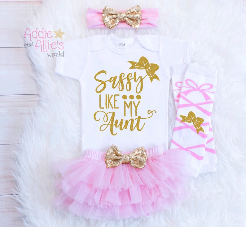 matching baby and aunt outfits