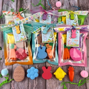 Easter basket crayon favors. Easter crayon sets. Personalized. Kids class favors. Party favors. Gifts. Basket stuffers. Bunny. Chick. Crayon