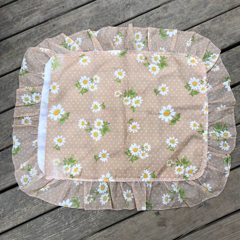 Vintage 1970\u2019s Silver Pilzer Company Polyester Standard Floral Pillow ShamsCases