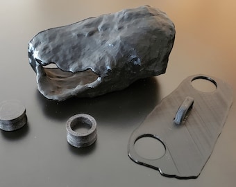 Magnetic Rock Gecko Hide with Removable View Port