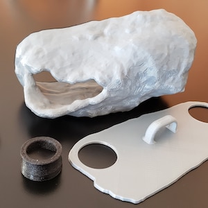 Magnetic Rock Gecko Hide with Removable View Port