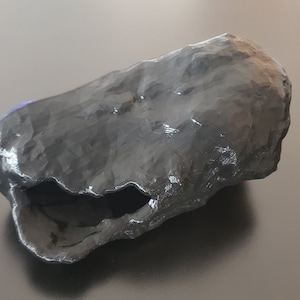 Esconderijo de lagartixa estilo rock natural realista - ventosa